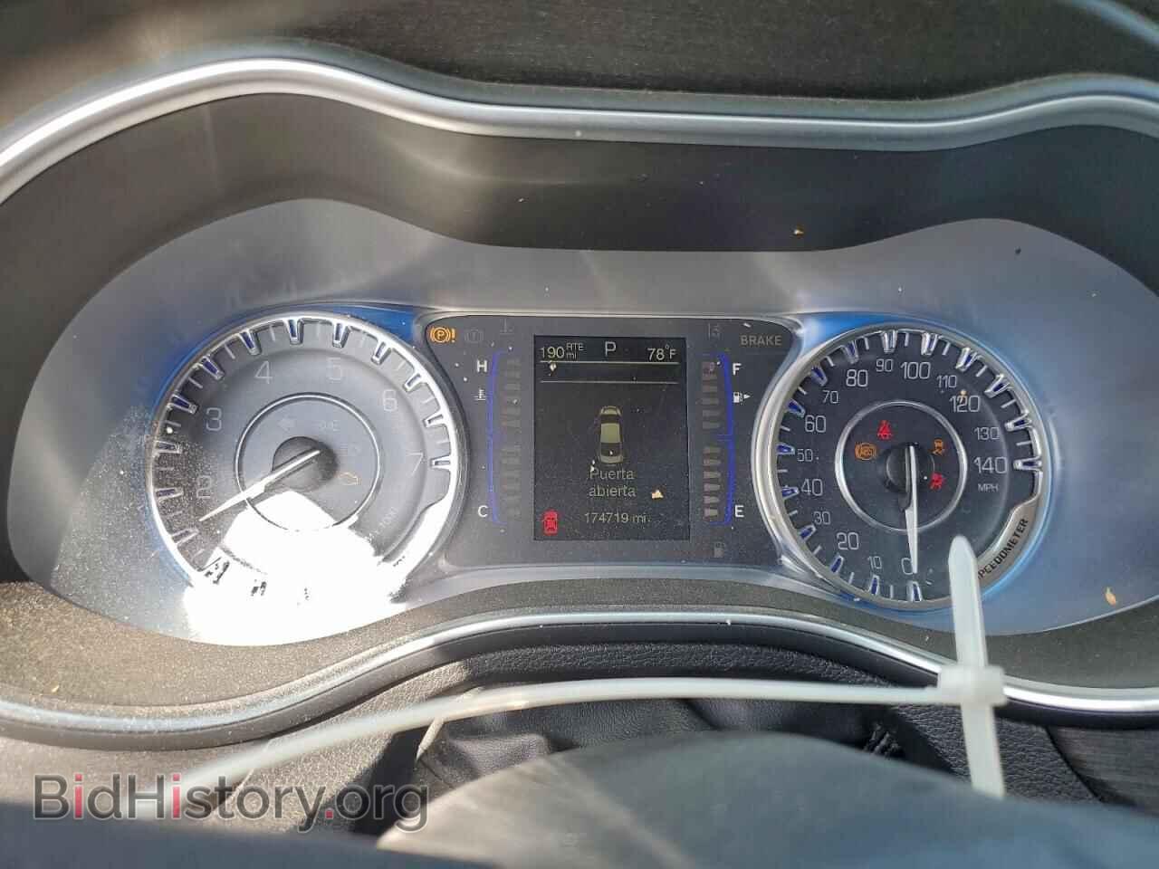 2016 CHRYSLER 200 - VIN: 1C3CCCAB5GN144294 - Фото 9