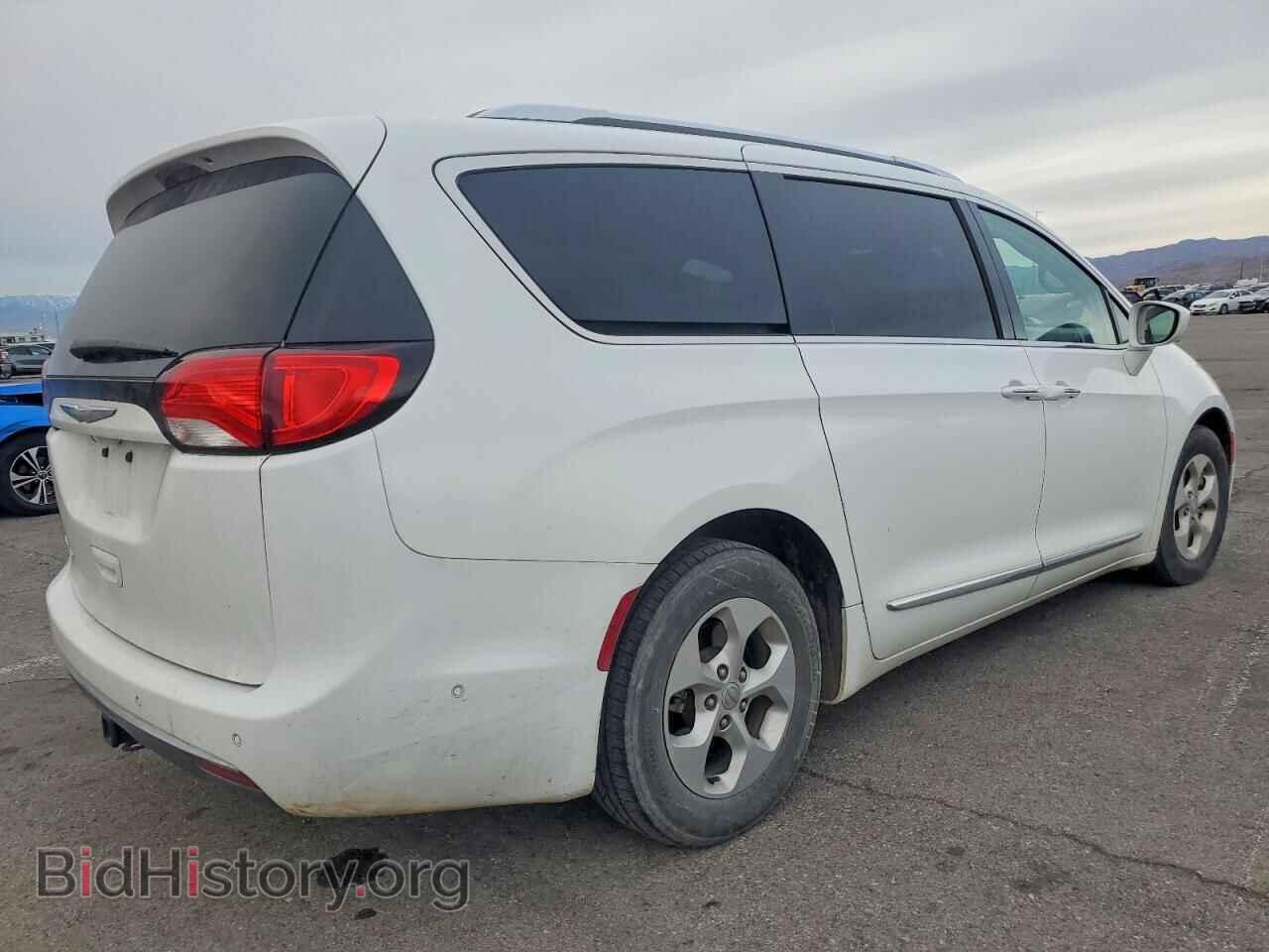 2017 CHRYSLER PACIFICA - VIN: 2C4RC1EG3HR727497 - Фото 3