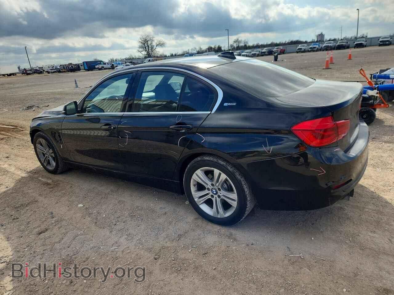 2017 BMW 3 SERIES - VIN: WBA8E1C30HA030022 - Фото 2