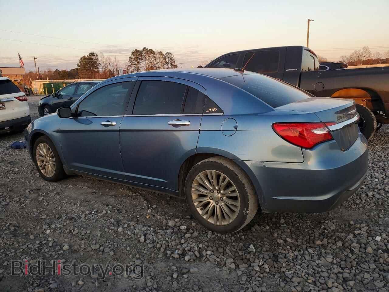 2011 CHRYSLER 200 - VIN: 1C3BC2FB6BN580448 - Фото 2