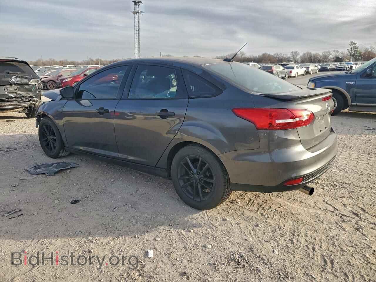 2016 FORD FOCUS - VIN: 1FADP3F2XGL352878 - Фото 2