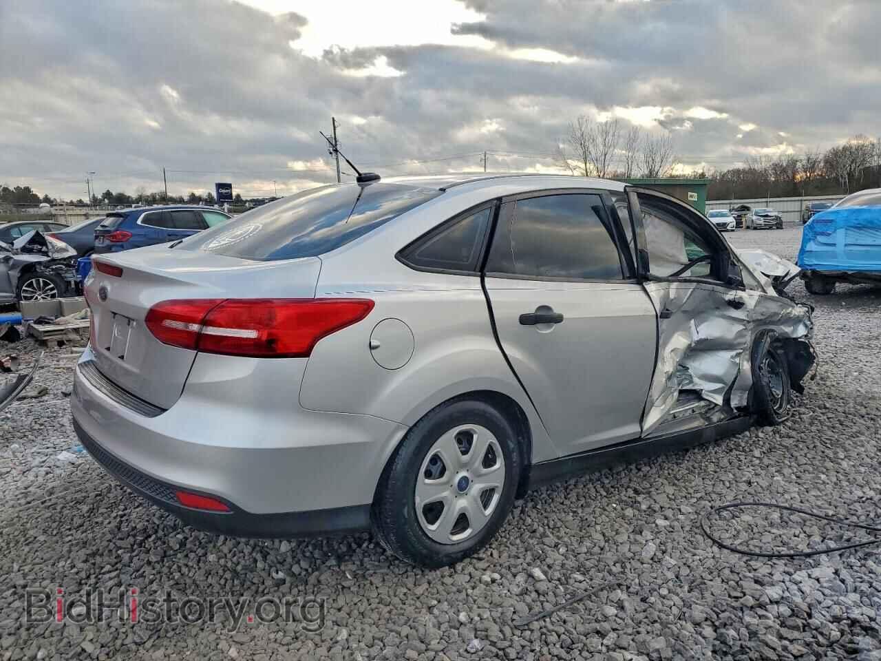 2017 FORD FOCUS - VIN: 1FADP3E21HL244653 - Фото 3