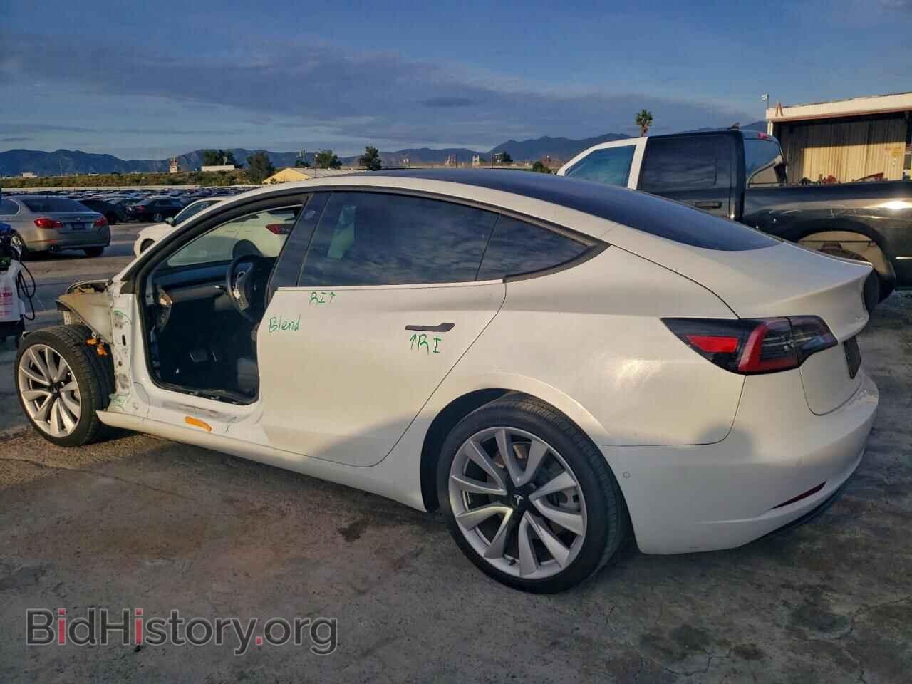 2019 TESLA MODEL 3 - VIN: 5YJ3E1EA3KF476687 - Фото 2