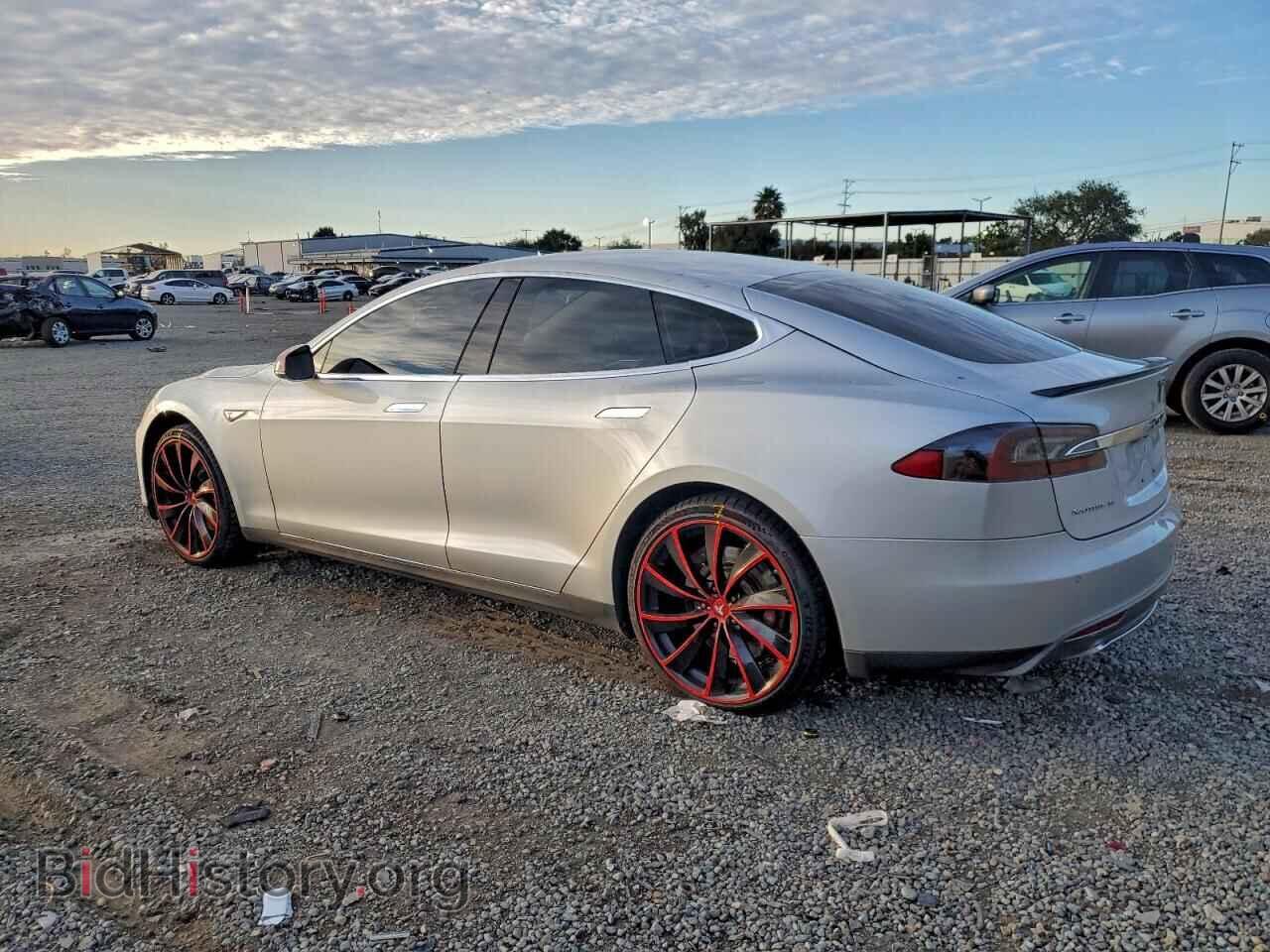 2014 TESLA MODEL S - VIN: 5YJSA1H14EFP36795 - Фото 2