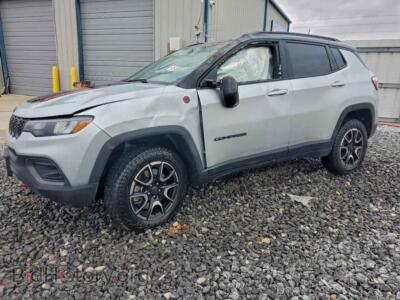 2025 Jeep COMPASS Trailhawk, серебристый — VIN 3C4NJDDN8ST514619, Copart