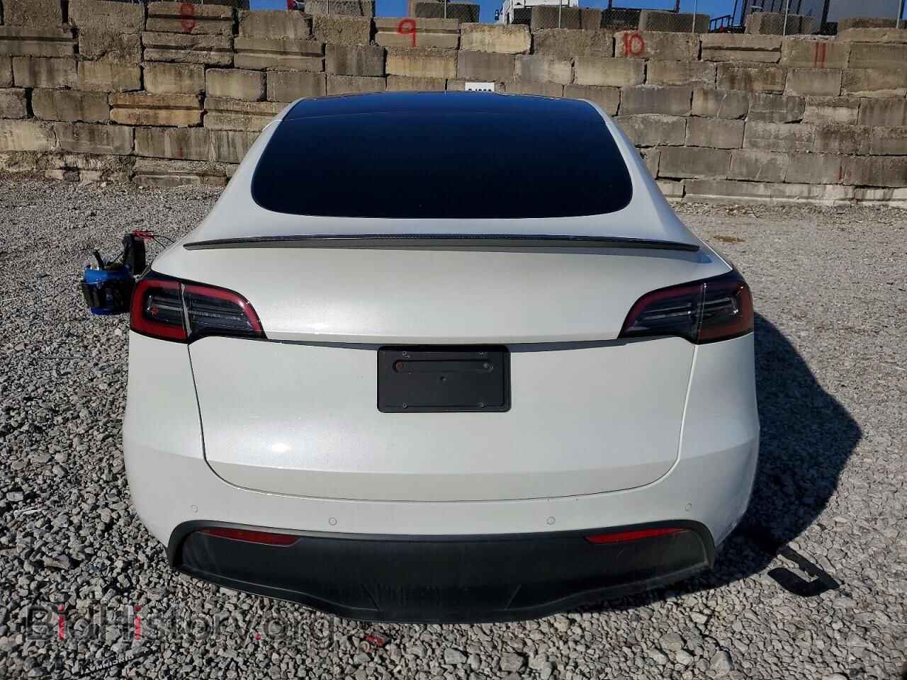 2022 TESLA MODEL Y - VIN: 7SAYGDEF8NF397665 - Photo 6