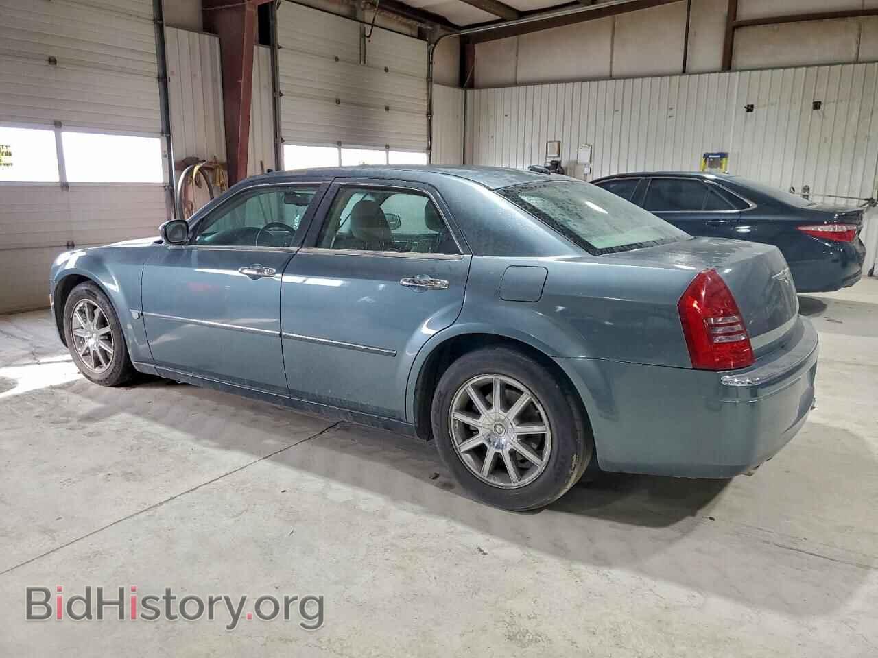 2005 CHRYSLER 300 - VIN: 2C3JA63H65H564328 - Фото 2
