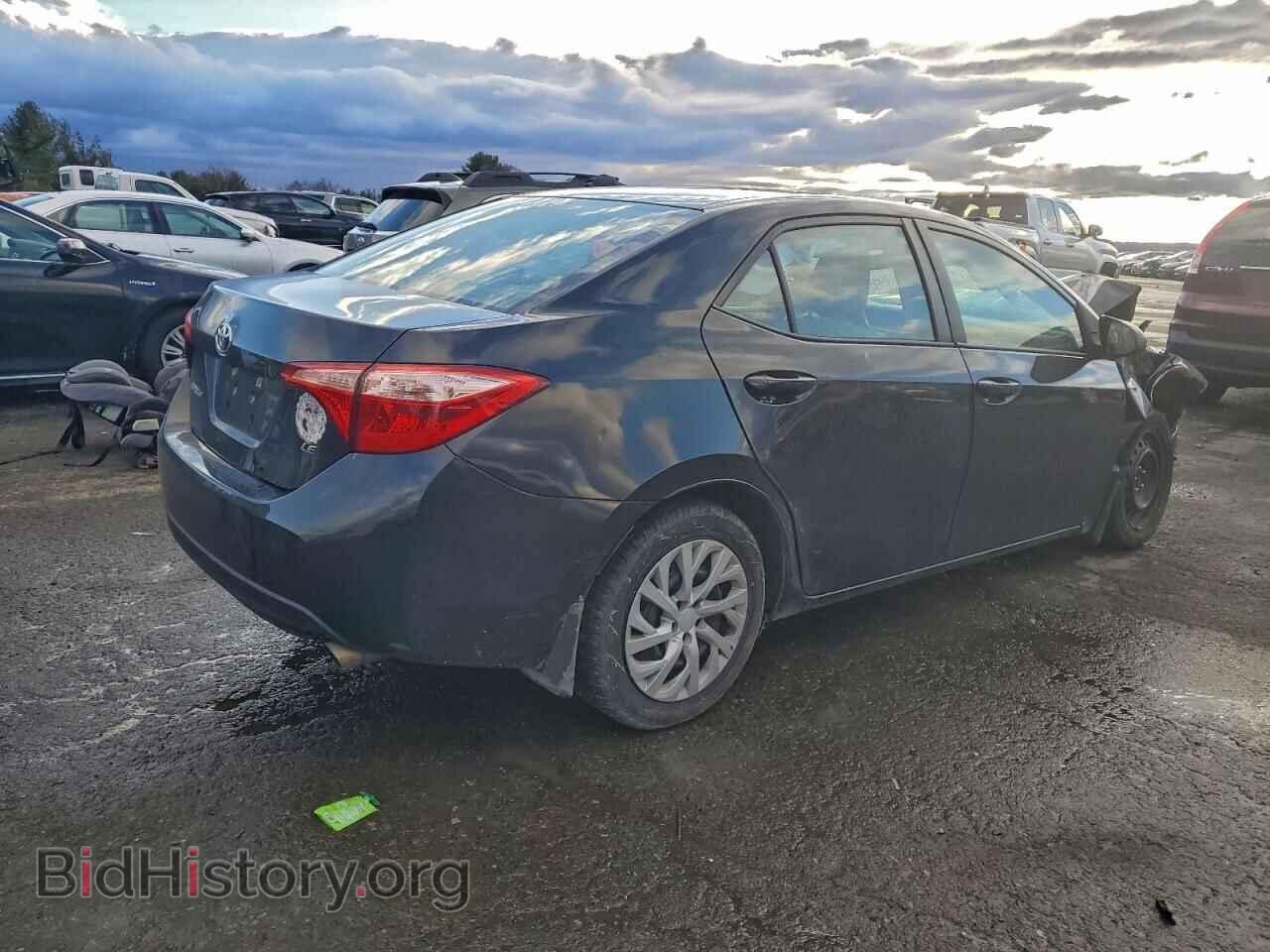 2018 TOYOTA COROLLA - VIN: 2T1BURHE9JC039260 - Фото 3