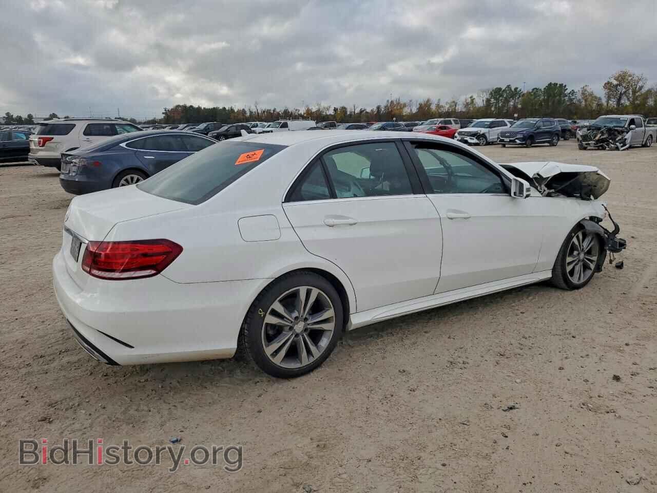 2014 MERCEDES-BENZ E-CLASS - VIN: WDDHF5KB3EA968579 - Фото 3
