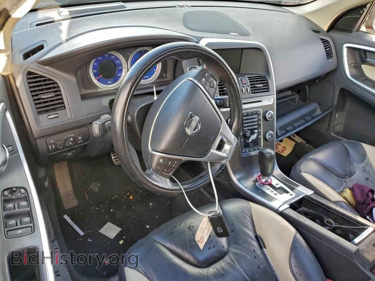 2011 VOLVO XC60 - VIN: YV4902DZ2B2185202 - Фото 8