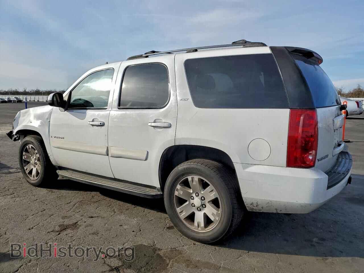 2007 GMC YUKON - VIN: 1GKFC13J67R168974 - Фото 2