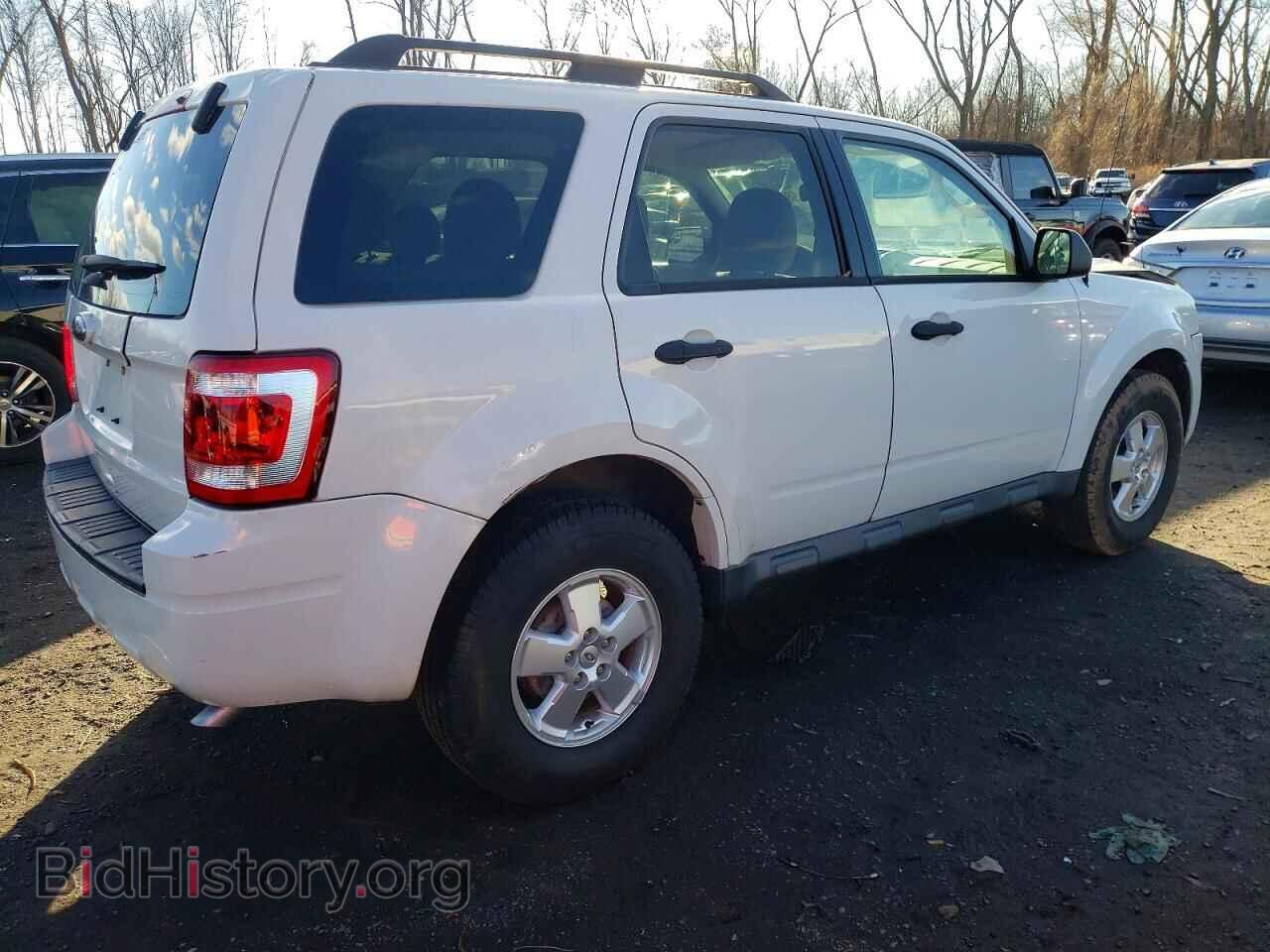 2011 FORD ESCAPE - VIN: 1FMCU0D7XBKB08413 - Фото 3