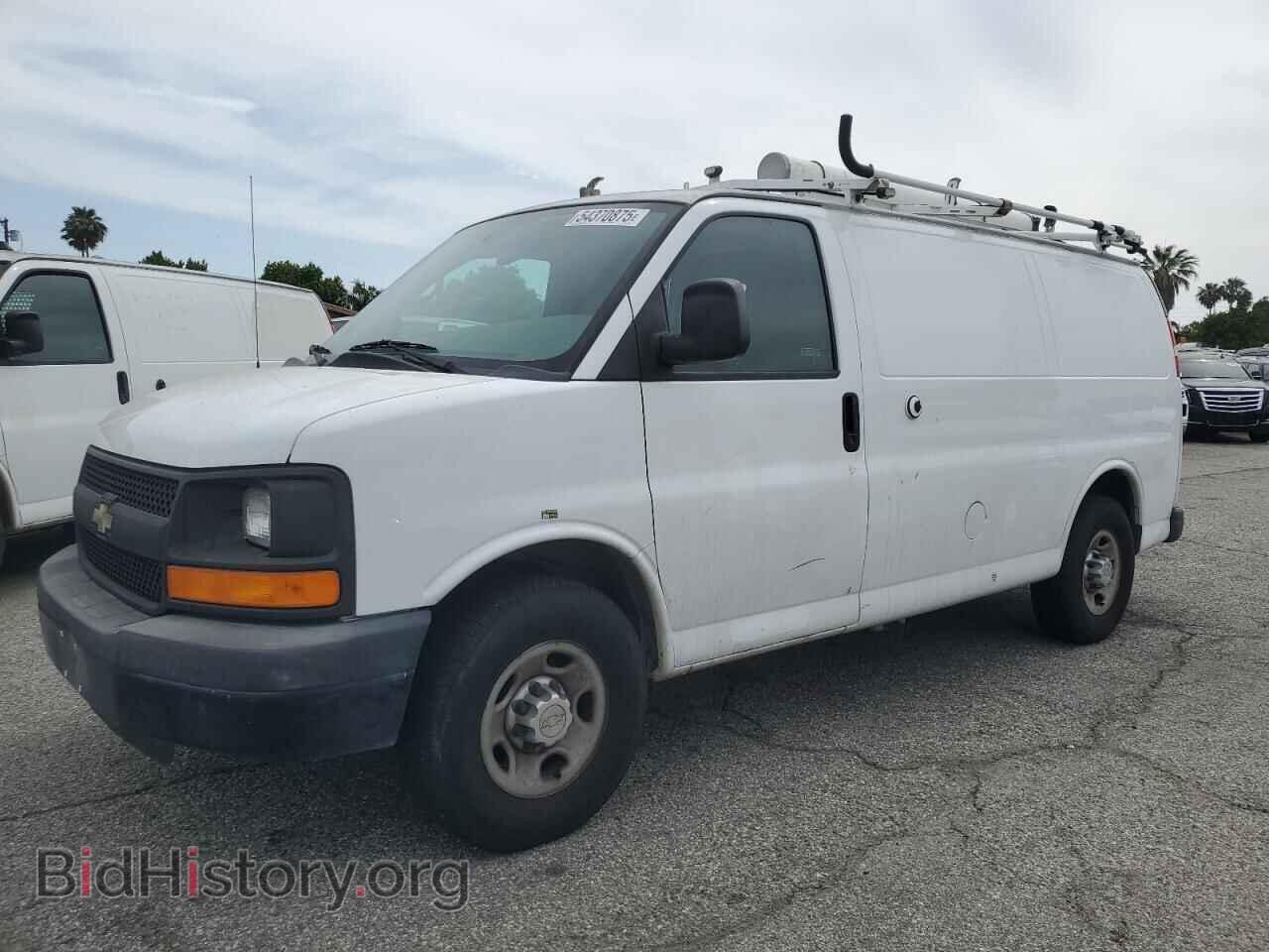 Photo 1GCWGFCB4D1902690 - CHEVROLET EXPRESS 2013
