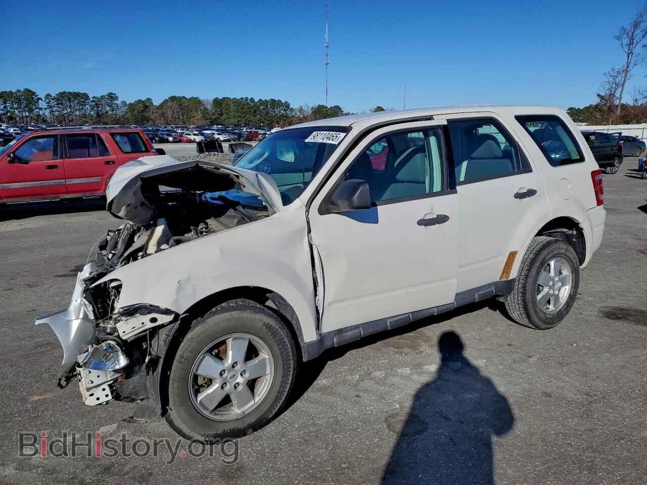 Photo 1FMCU0C70BKC59858 - FORD ESCAPE 2011