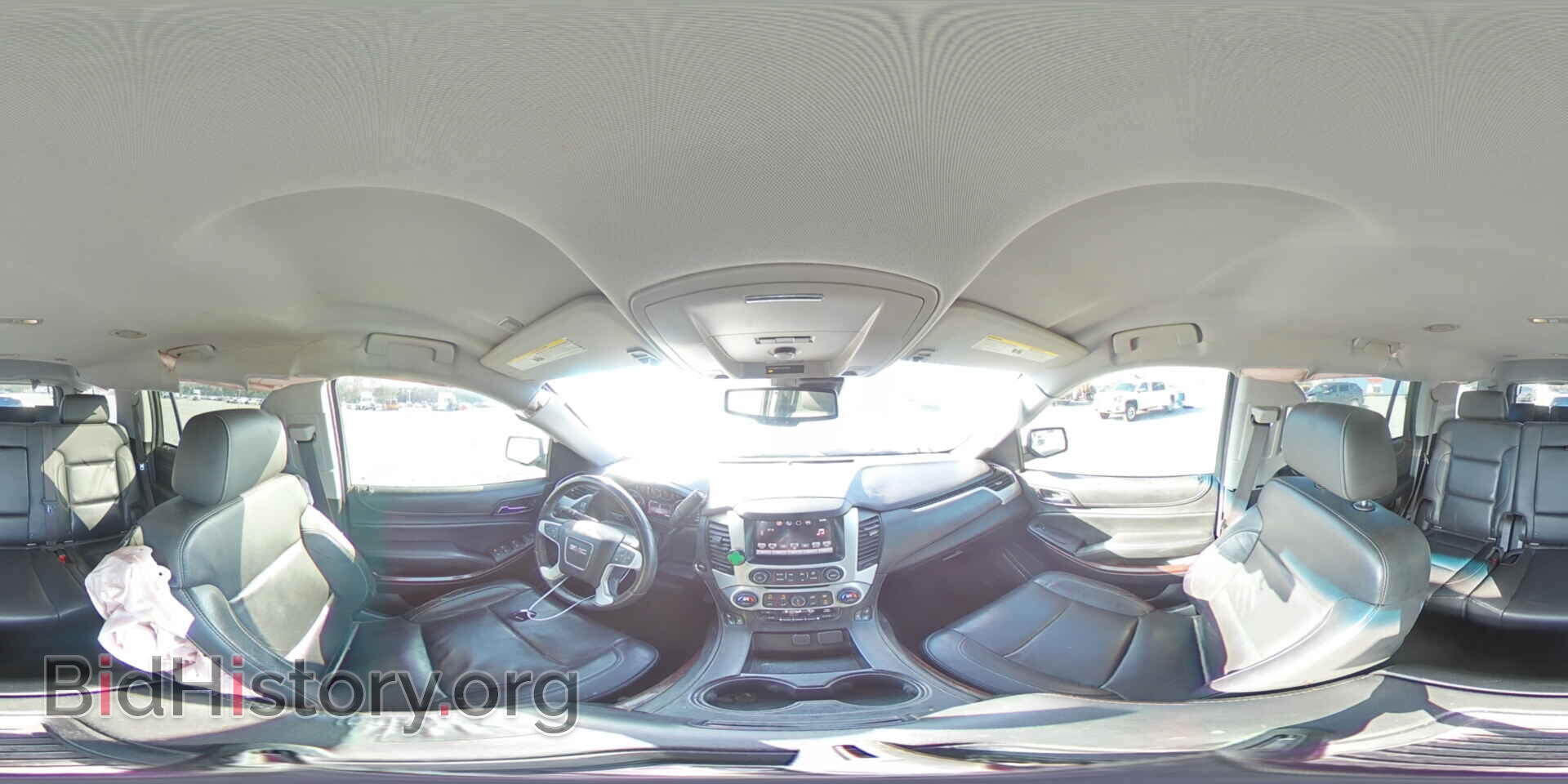 2016 GMC YUKON - VIN: 1GKS1BKC2GR166345 - Photo 15