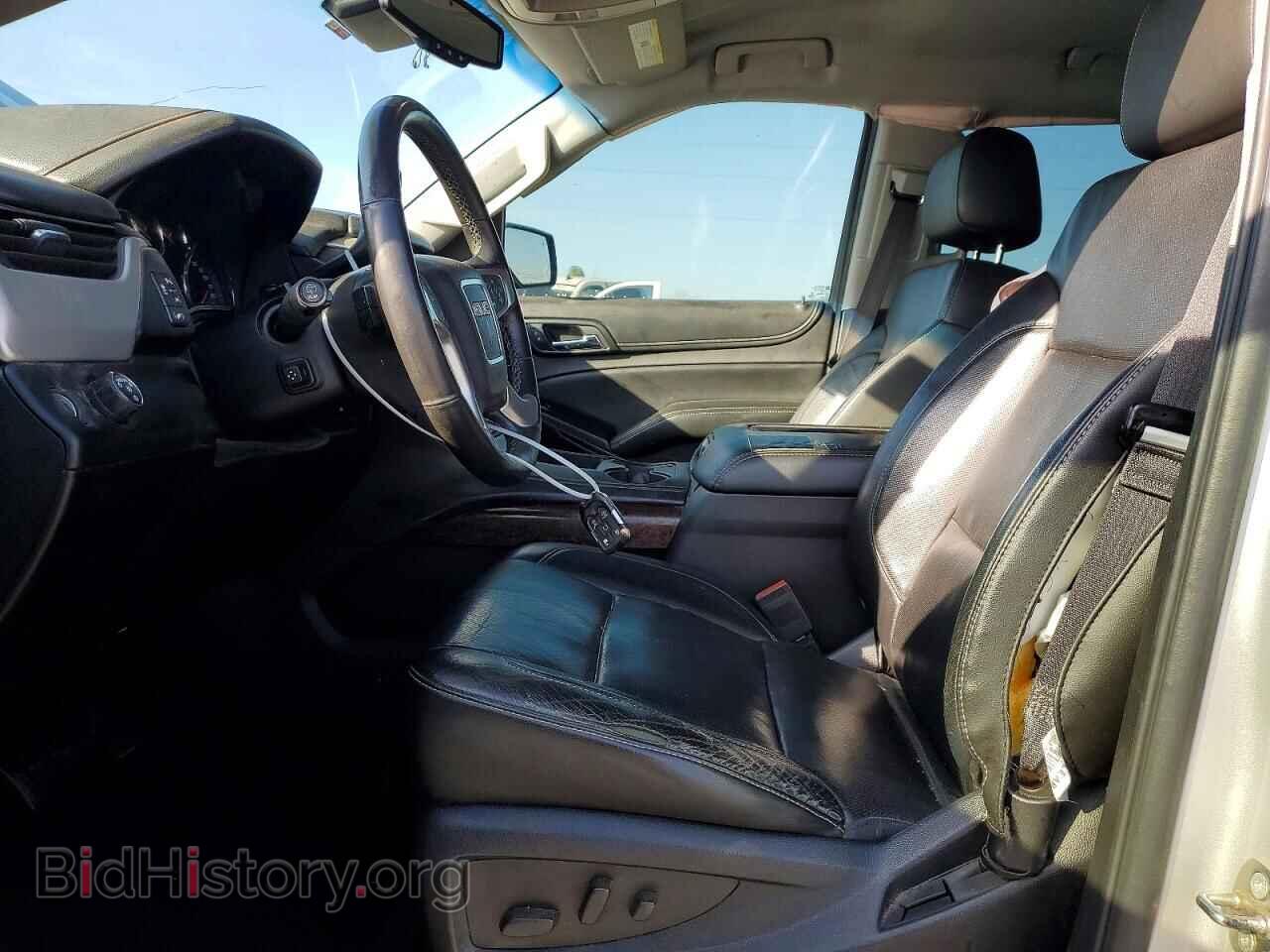 2016 GMC YUKON - VIN: 1GKS1BKC2GR166345 - Photo 7