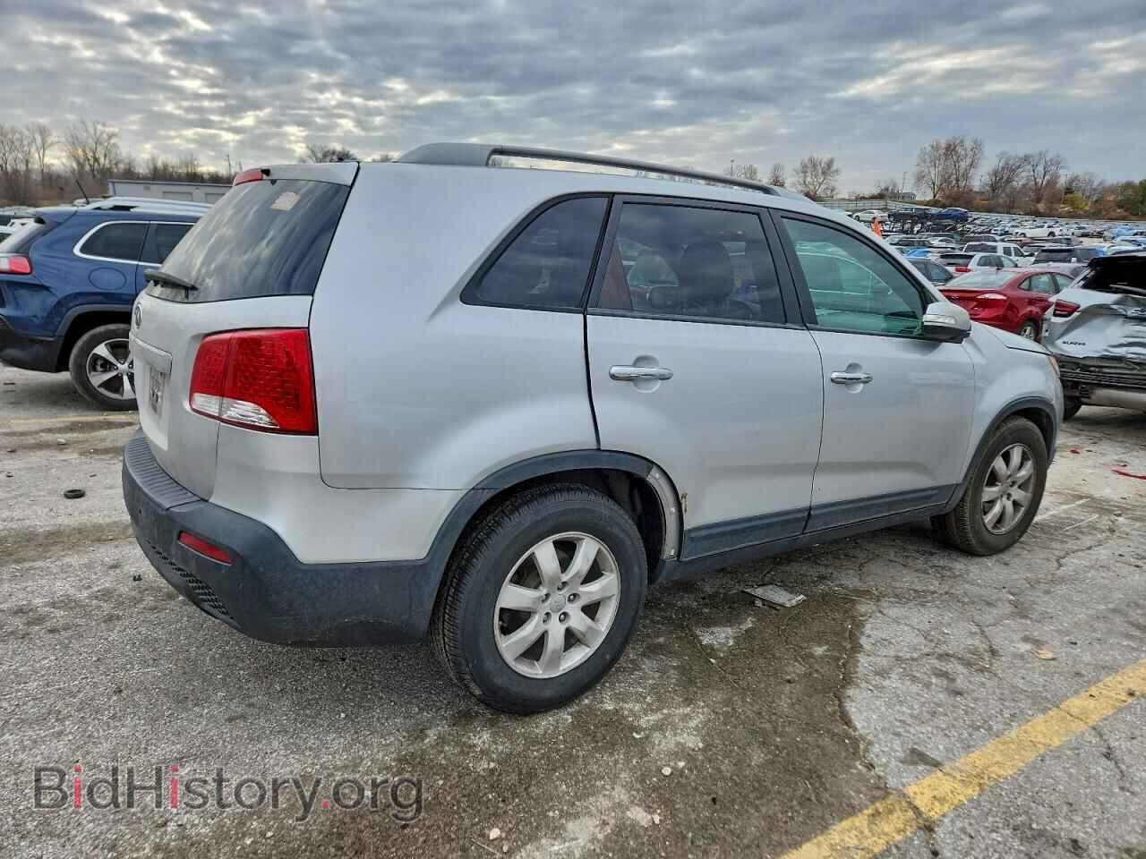 2012 KIA SORENTO - VIN: 5XYKT3A60CG251801 - Фото 3