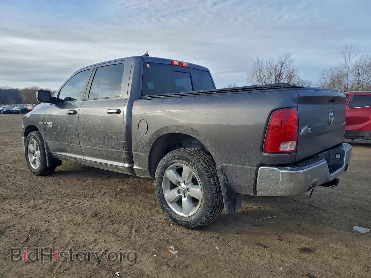 2018 RAM 1500 - VIN: 1C6RR7LT1JS248802 - Photo 2