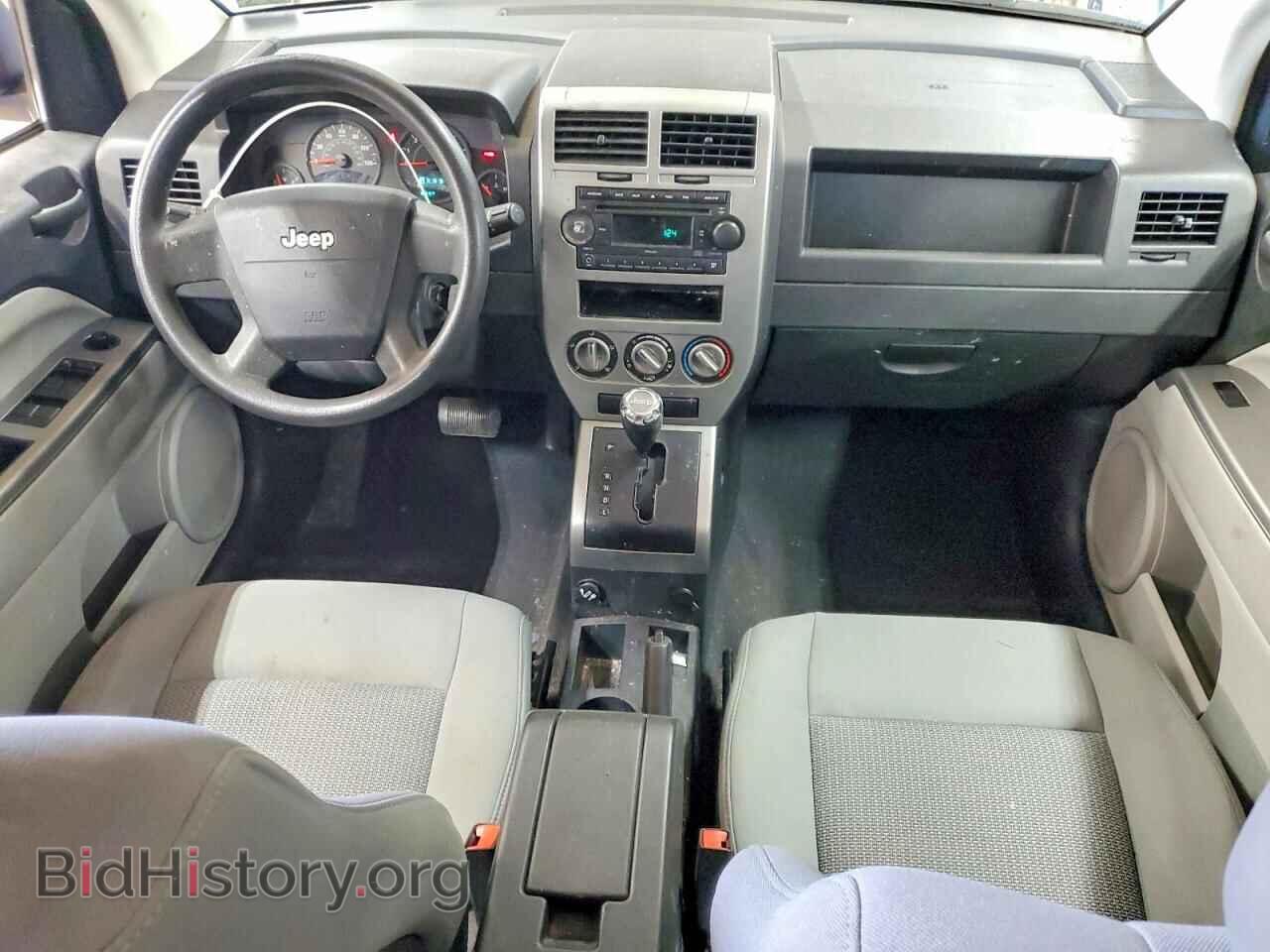 2007 JEEP COMPASS - VIN: 1J8FF47W07D207087 - Photo 8