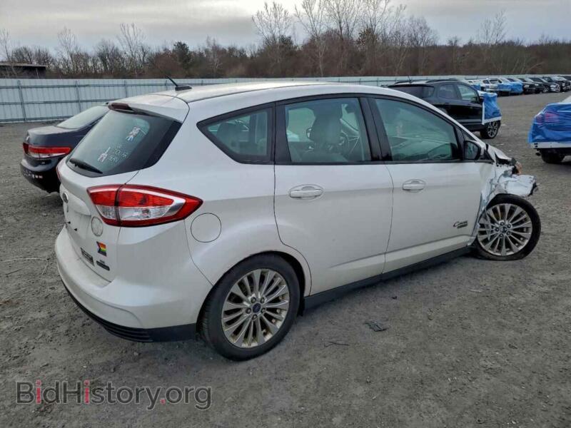 2017 Ford CMAX (VIN 1FADP5EU7HL103177) — фото 3 из 12