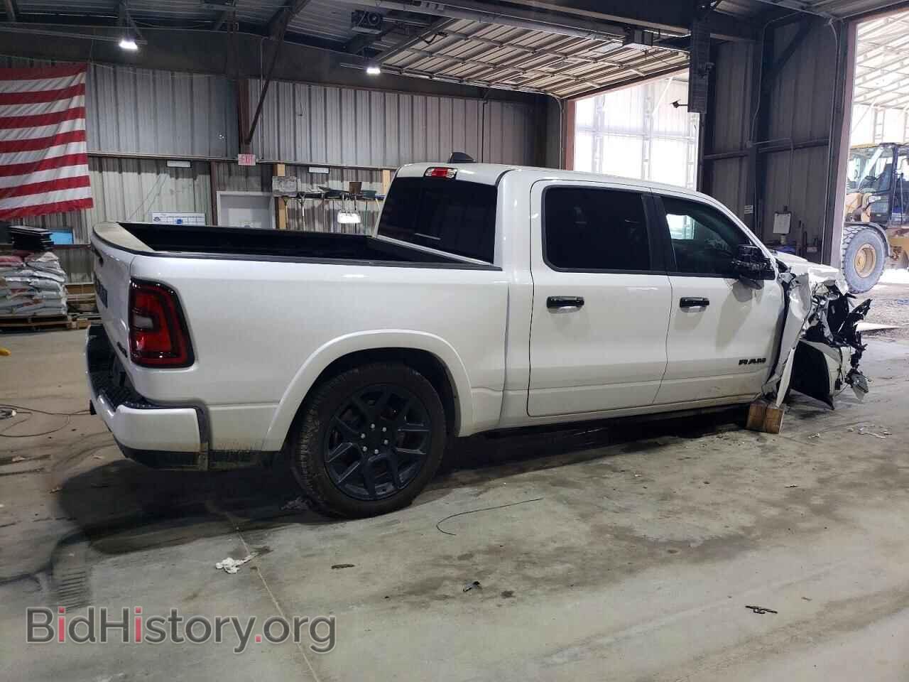 2025 RAM 1500 - VIN: 1C6SRFJP1SN733619 - Фото 3