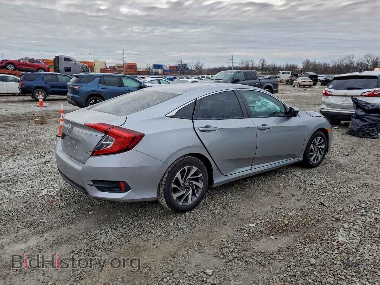 2016 HONDA CIVIC - VIN: 19XFC2F72GE061188 - Фото 3