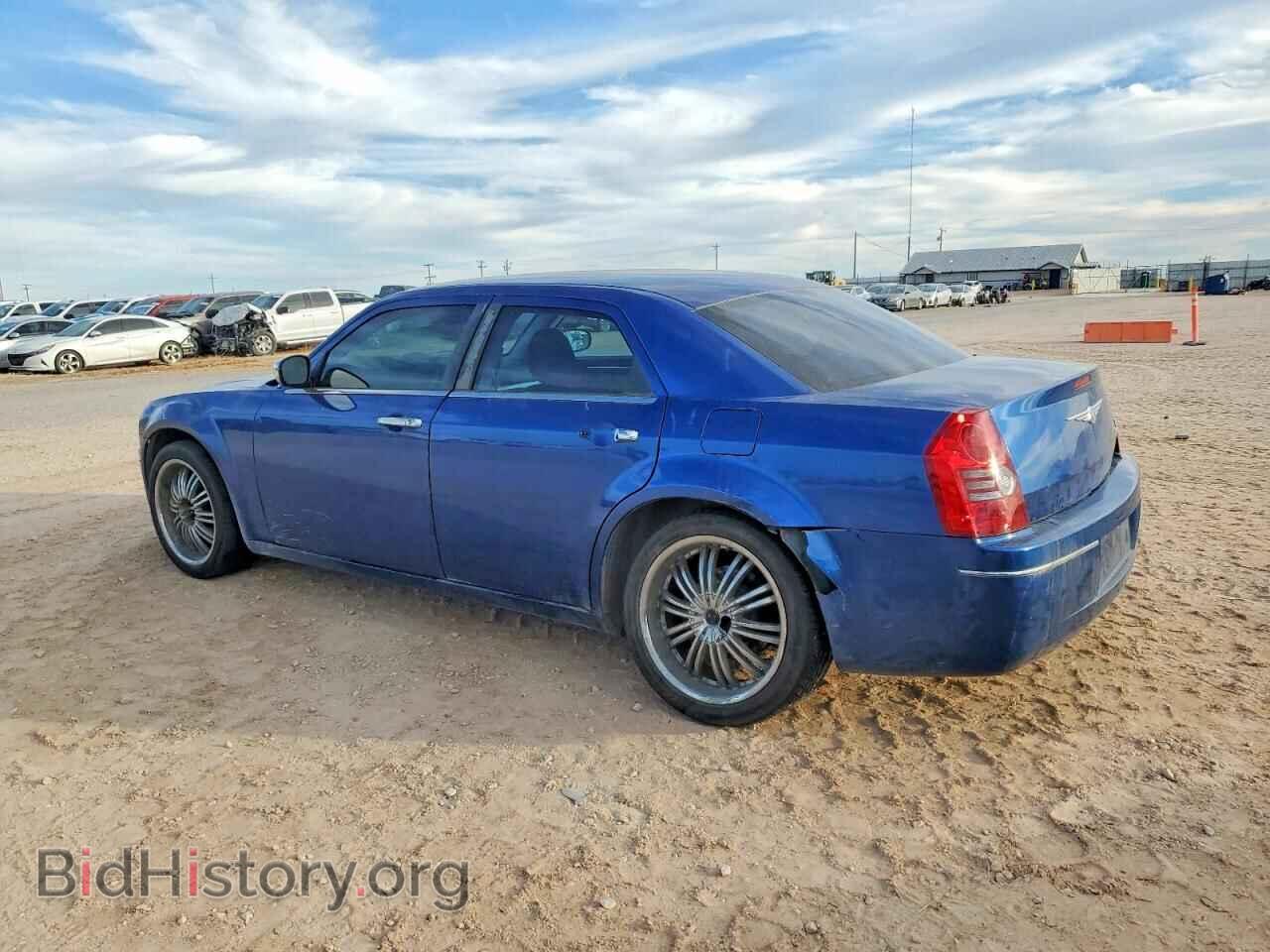 2010 CHRYSLER 300 - VIN: 2C3CA4CD0AH328956 - Фото 2