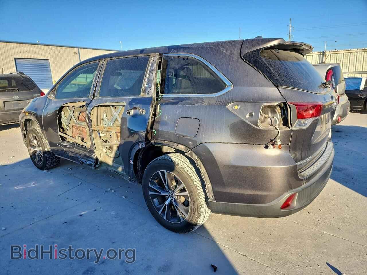 2018 TOYOTA HIGHLANDER - VIN: 5TDZZRFH6JS281184 - Фото 2