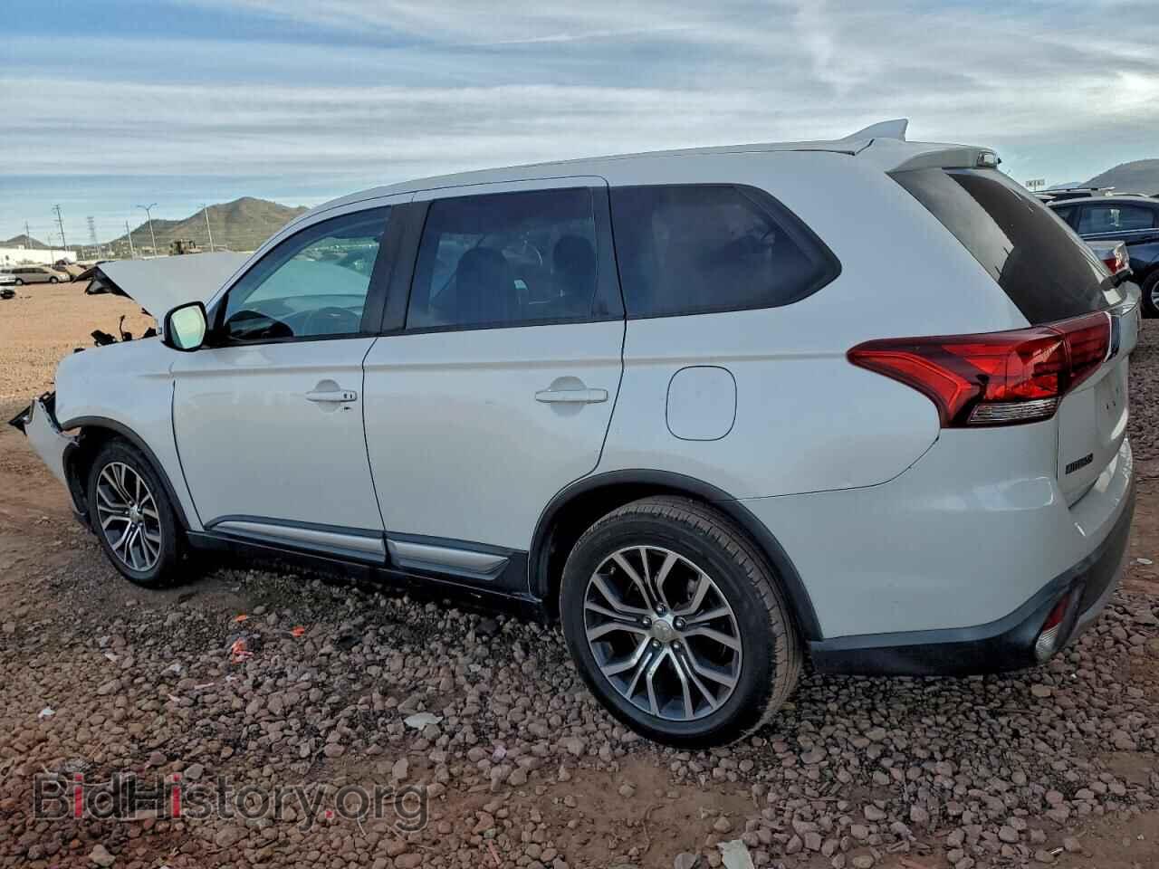 2017 MITSUBISHI OUTLANDER - VIN: JA4AD3A31HZ044139 - Фото 2