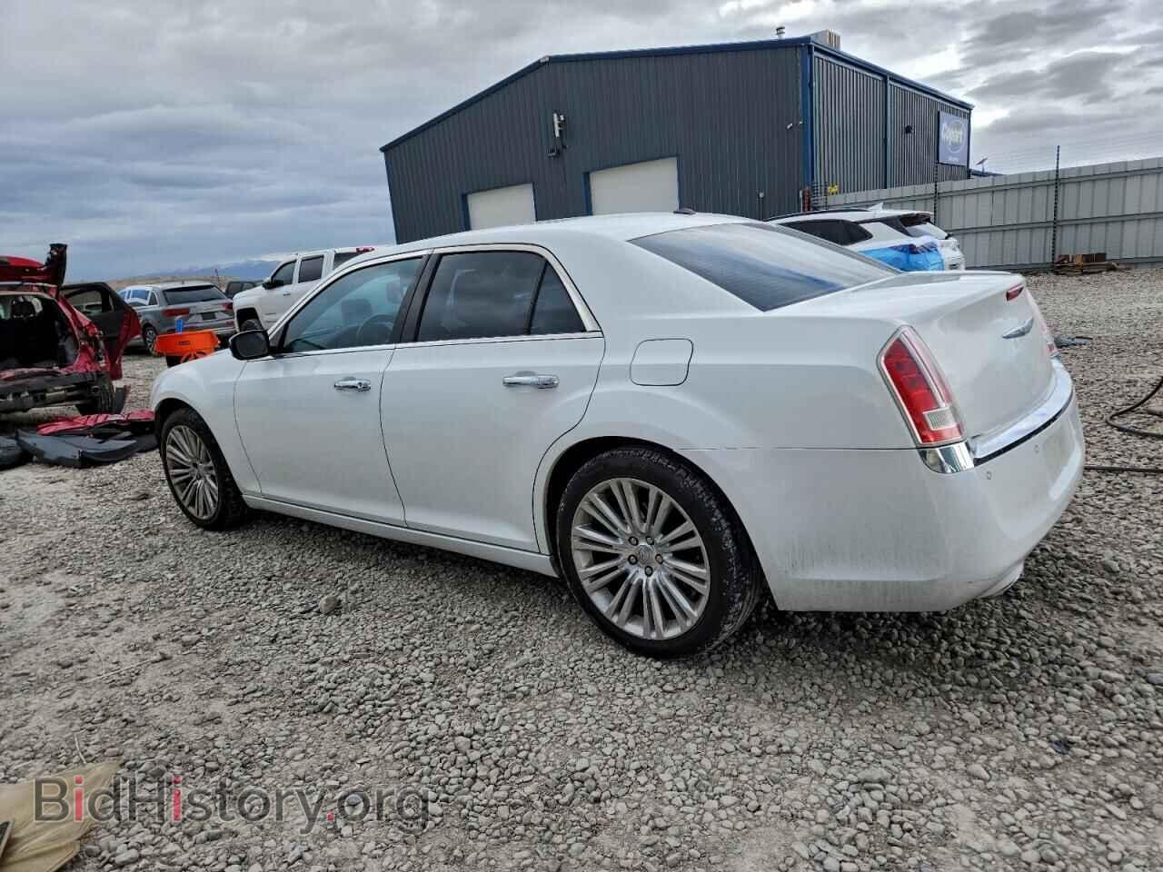 2011 CHRYSLER 300 - VIN: 2C3CA6CT9BH559133 - Фото 2