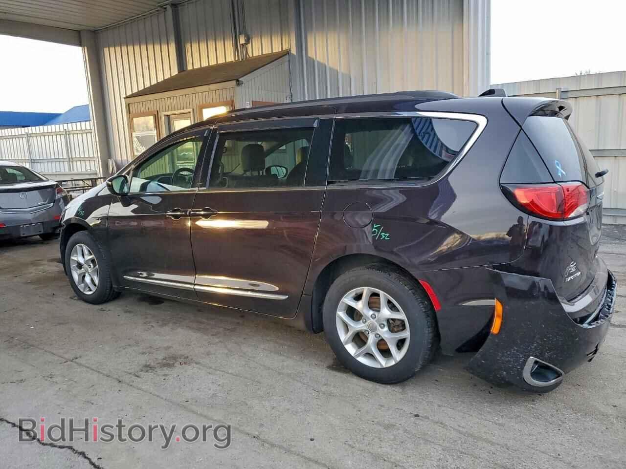 2017 CHRYSLER PACIFICA - VIN: 2C4RC1BG7HR803744 - Photo 2