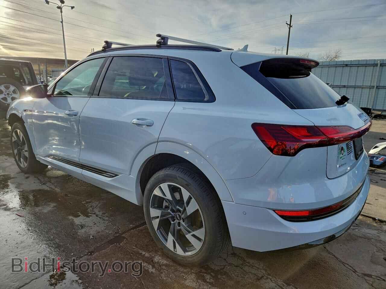 2021 AUDI E-TRON - VIN: WA1AAAGEXMB021399 - Фото 2