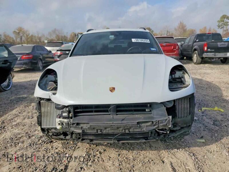 2016 Porsche MACAN (VIN WP1AF2A53GLB93390) — photo 5 of 14