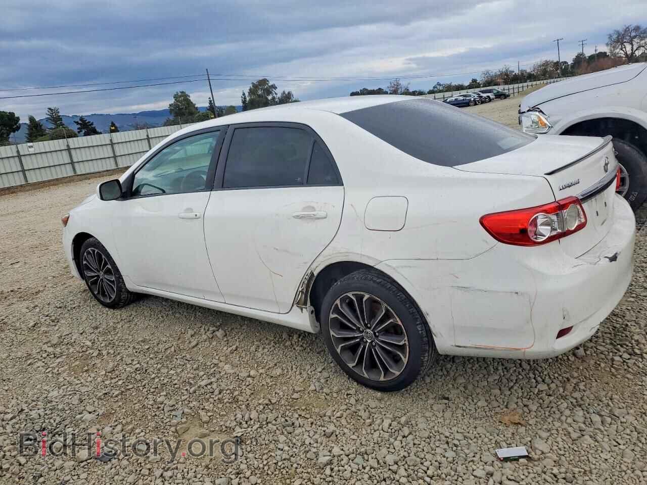 2011 TOYOTA COROLLA - VIN: 2T1BU4EEXBC606584 - Фото 2