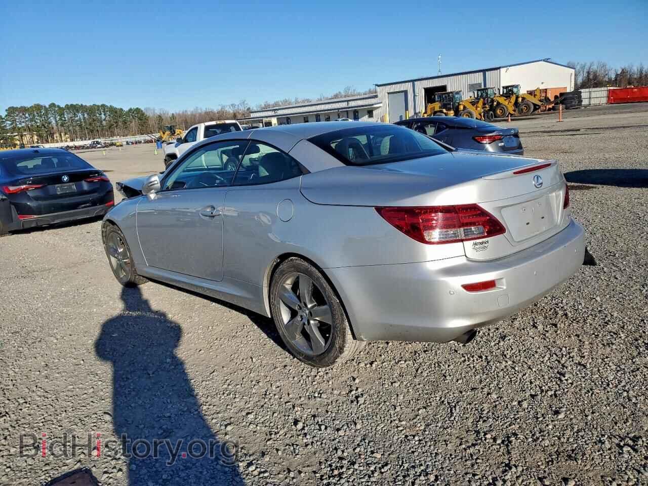 2011 LEXUS IS - VIN: JTHFF2C25B2520606 - Фото 2