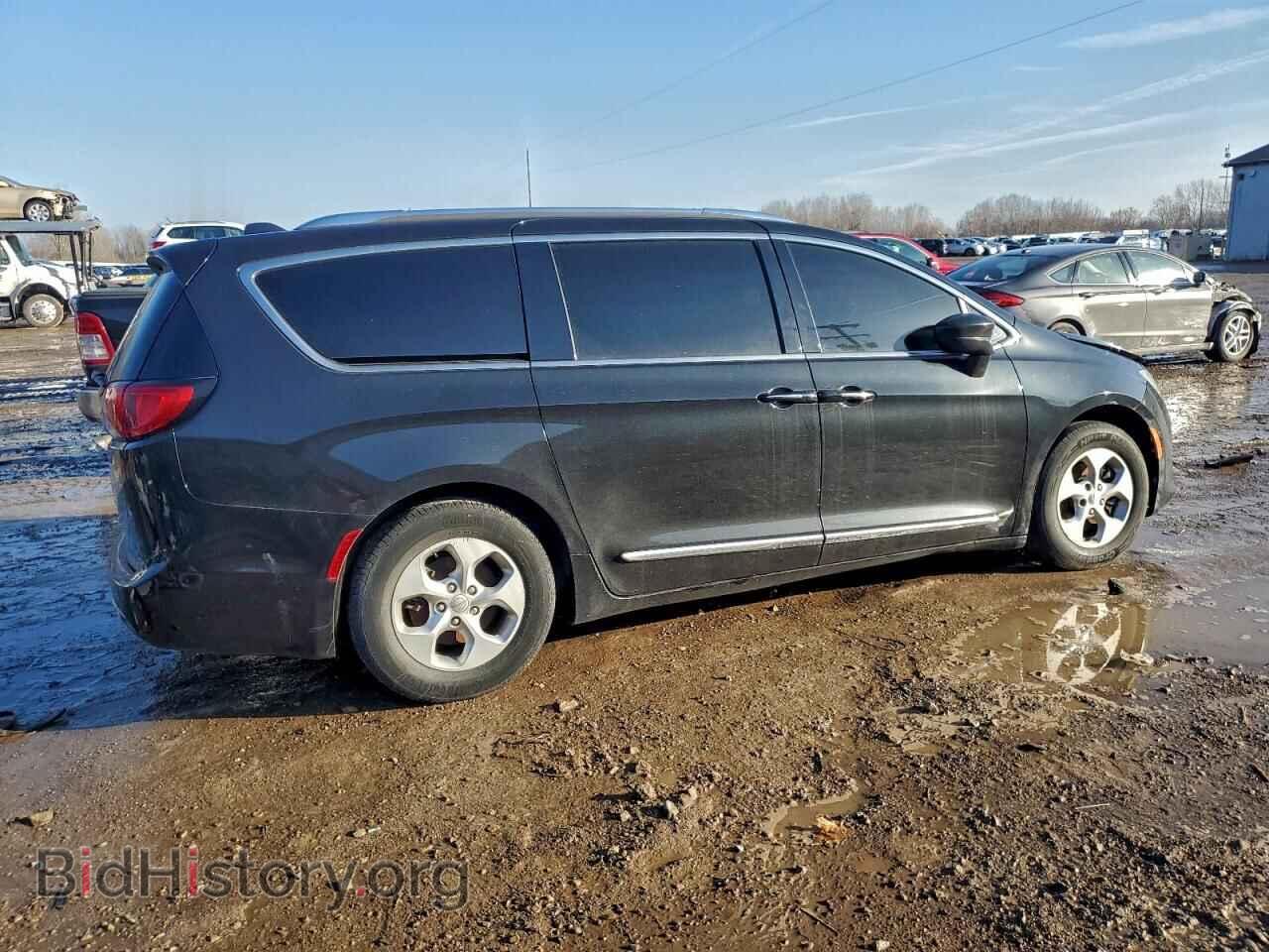 2017 CHRYSLER PACIFICA - VIN: 2C4RC1EG7HR514892 - Photo 3