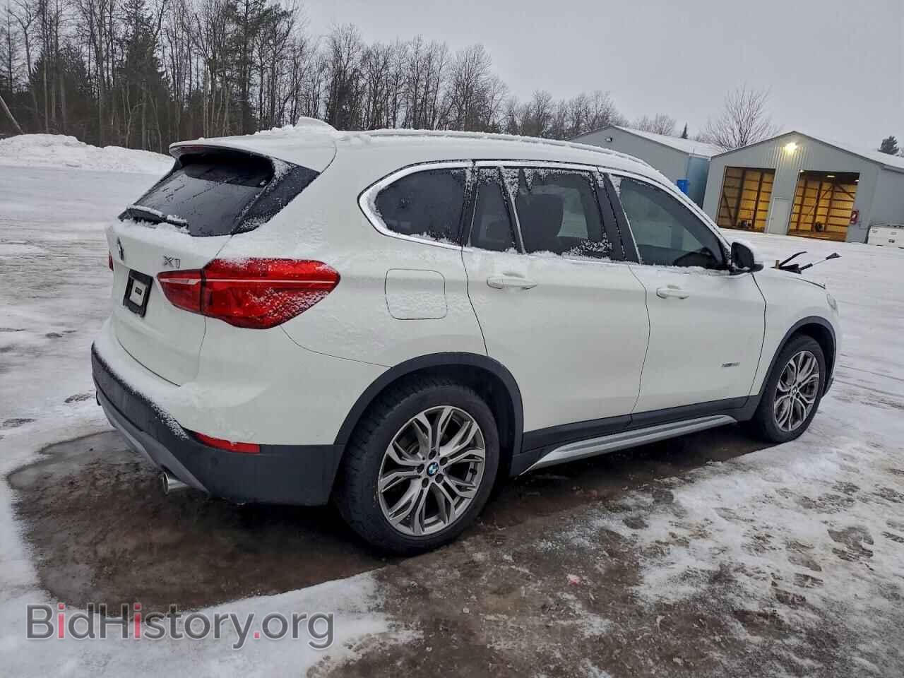 2017 BMW X1 - VIN: WBXHT3C3XH5F79617 - Фото 3