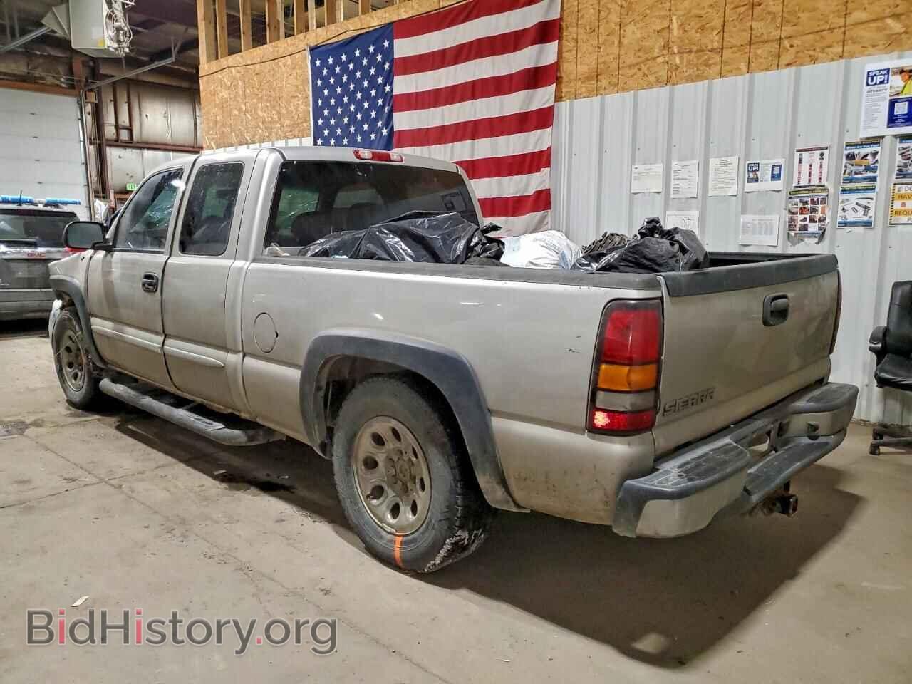 2006 GMC SIERRA - VIN: 2GTEK19B861110530 - Фото 2