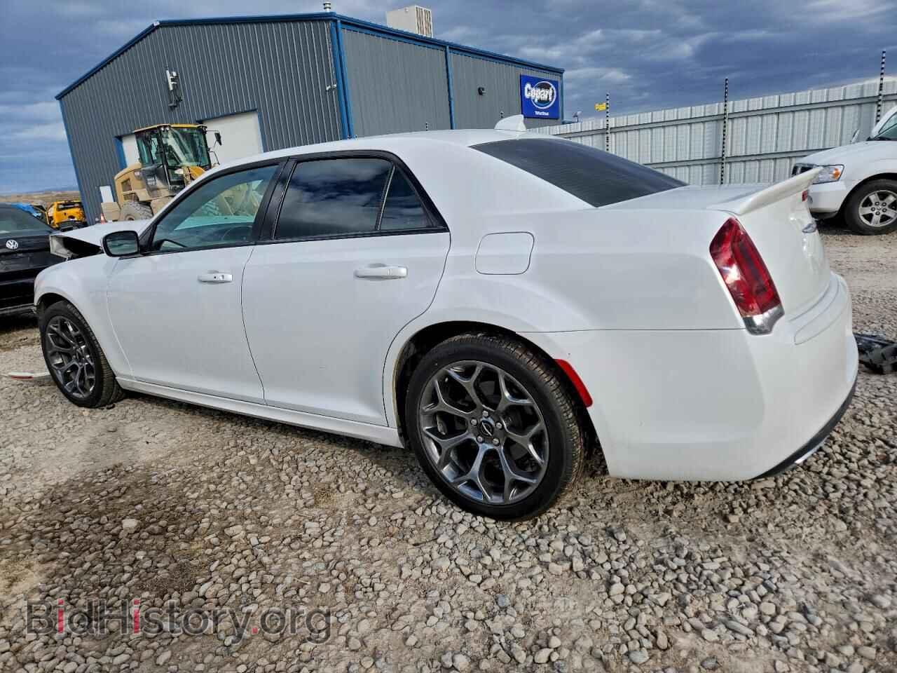2016 CHRYSLER 300 - VIN: 2C3CCABT2GH212698 - Photo 2