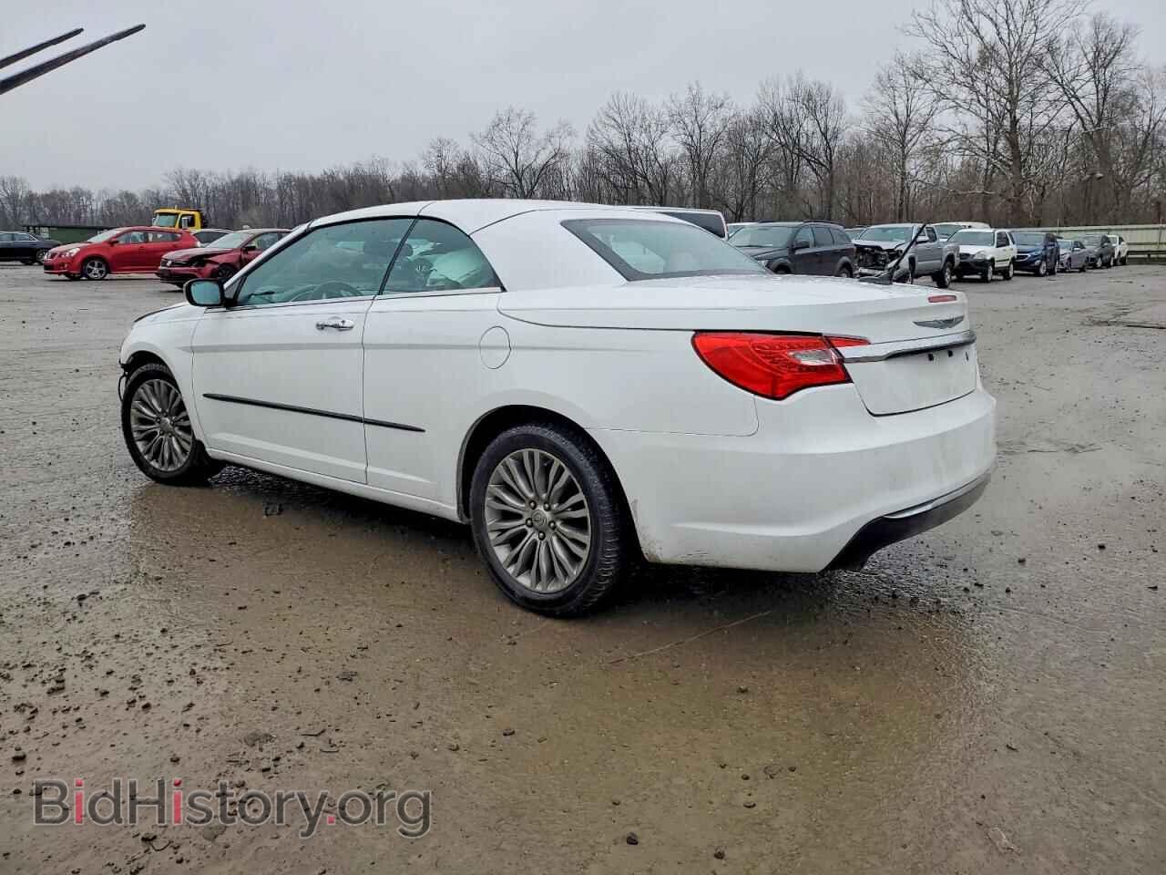 2013 CHRYSLER 200 - VIN: 1C3BCBFG8DN584158 - Фото 2