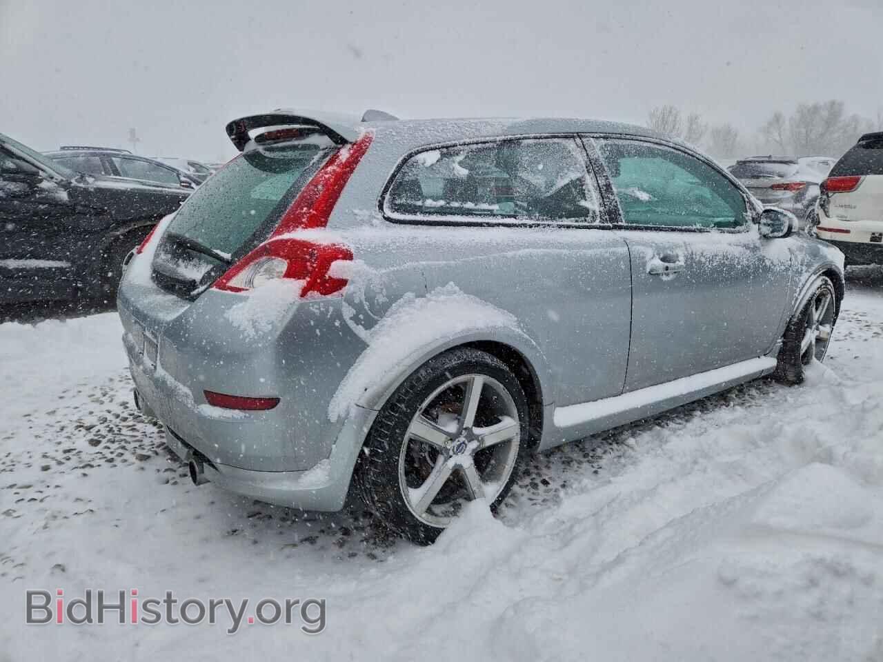 2013 VOLVO C30 - VIN: YV1672MK9D2304817 - Фото 3