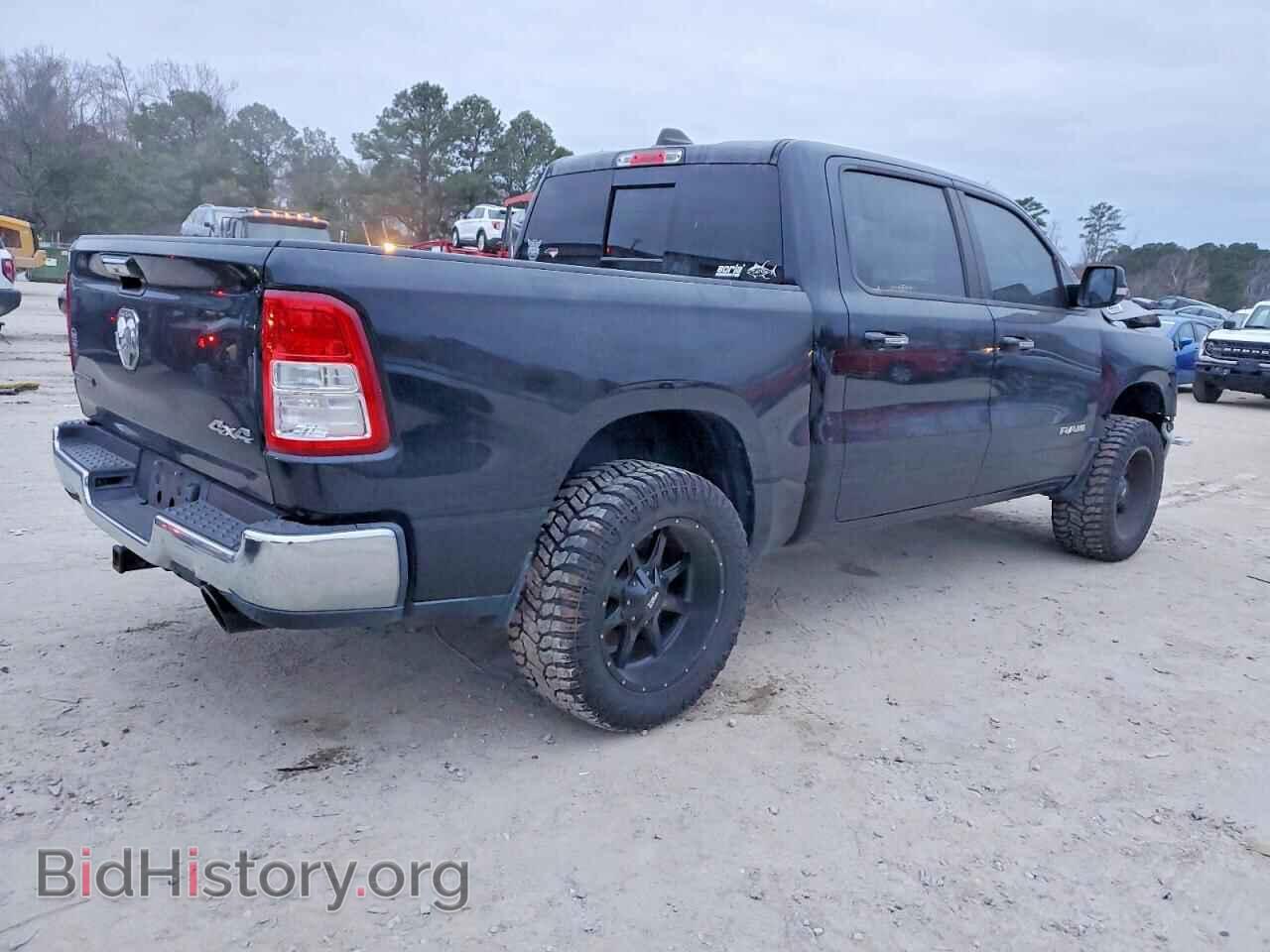 2020 RAM 1500 - VIN: 1C6SRFFT6LN410321 - Фото 3