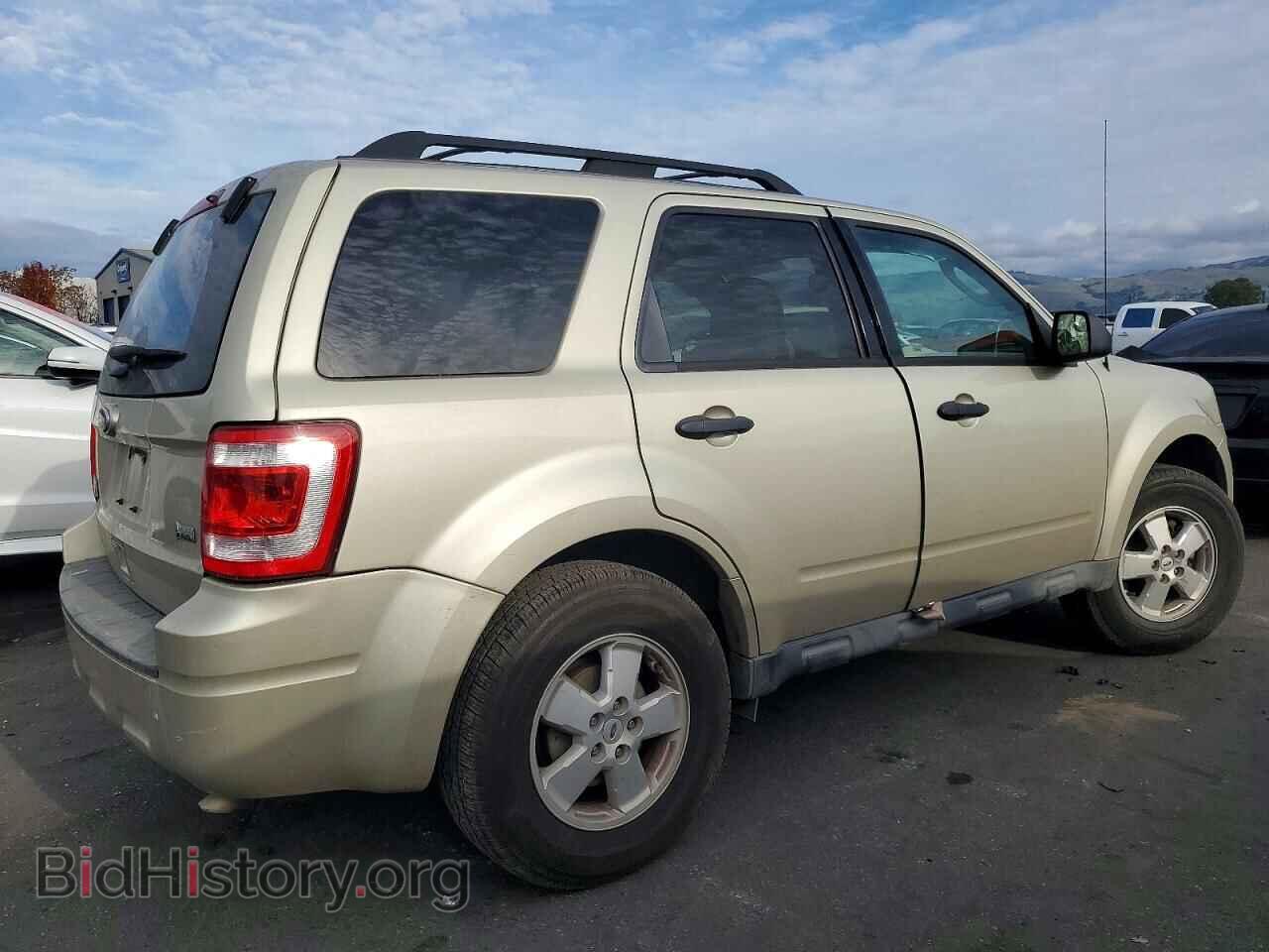 2011 FORD ESCAPE - VIN: 1FMCU0DG0BKB91463 - Фото 3