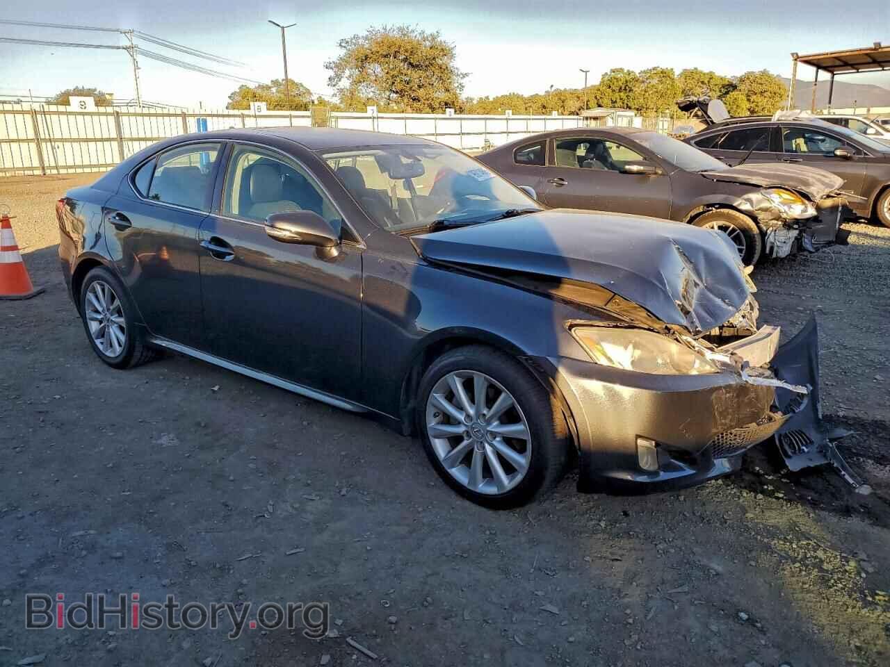 2010 LEXUS IS - VIN: JTHBF5C22A5117311 - Photo 4