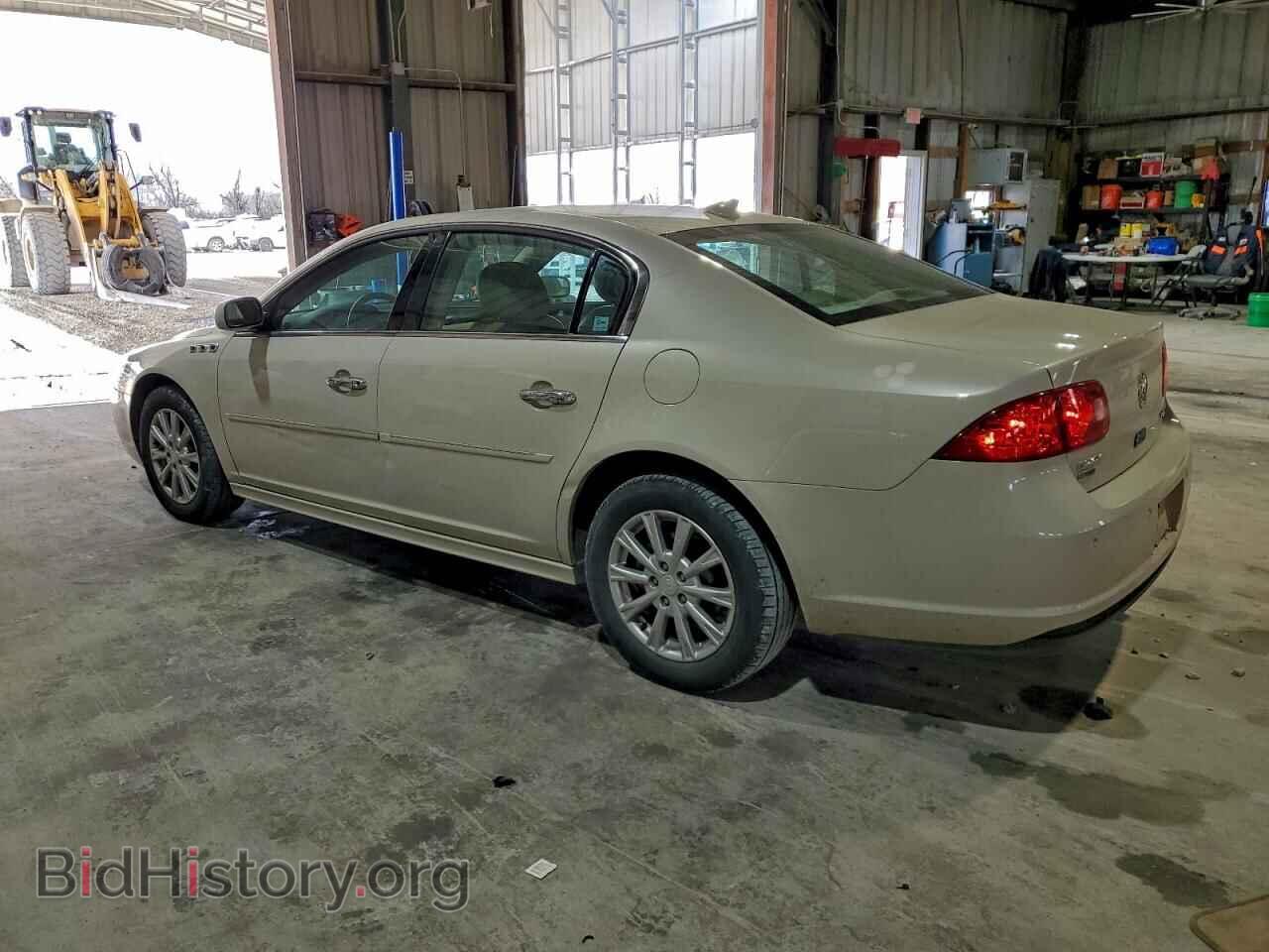 2011 BUICK LUCERNE - VIN: 1G4HC5EM0BU131455 - Фото 2