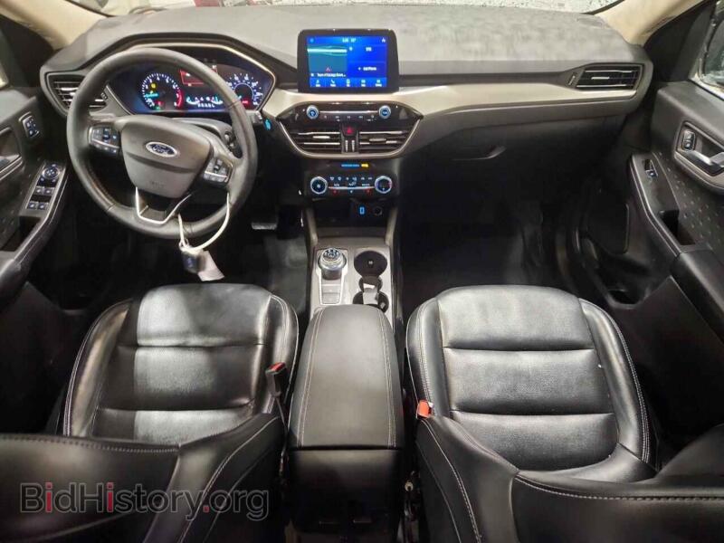 2020 Ford ESCAPE (VIN 1FMCU9H68LUA95818) — photo 8 of 13