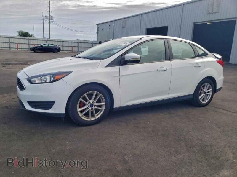 2017 Ford FOCUS SE (VIN 1FADP3F25HL287004) — photo 1 of 14, Copart, damage: rear end