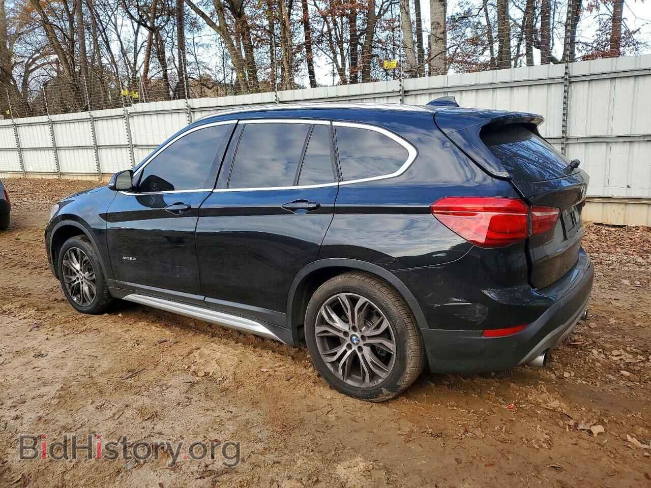 2017 BMW X1 - VIN: WBXHT3Z34H4A52122 - Фото 2
