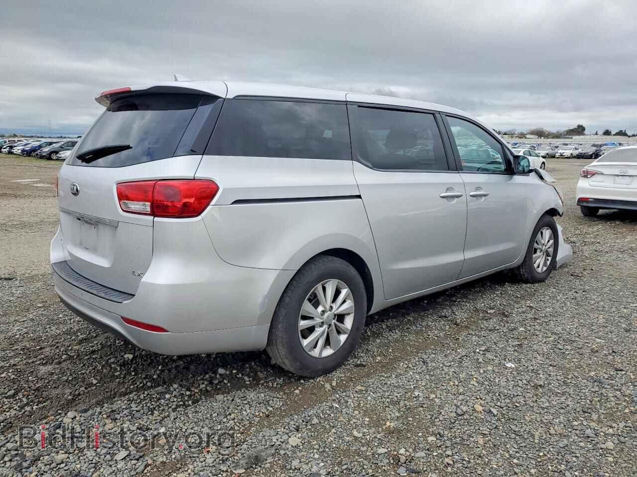 2017 KIA All Models - VIN: KNDMB5C19H6219111 - Photo 3