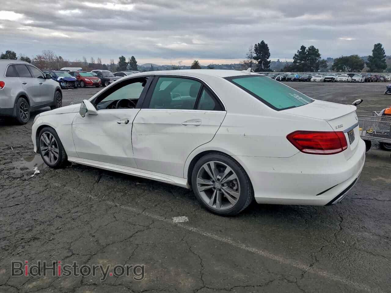 2014 MERCEDES-BENZ E-CLASS - VIN: WDDHF5KB0EA999000 - Фото 2